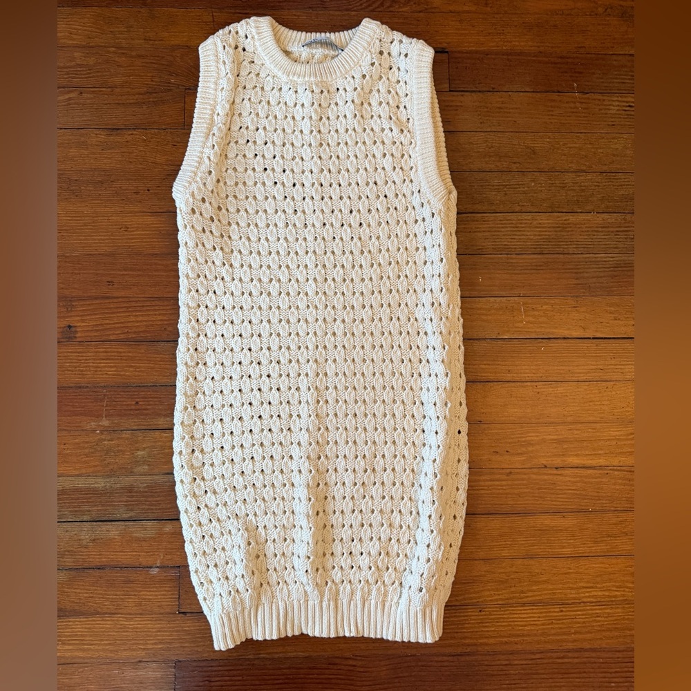 Zara Cream / Off-White Sleeveless Knit Sweater Dress